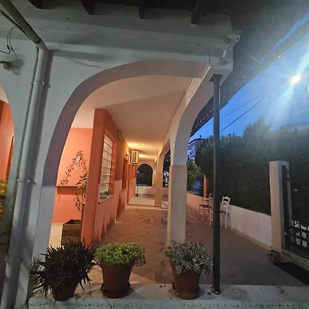 Holiday home Tzekos *