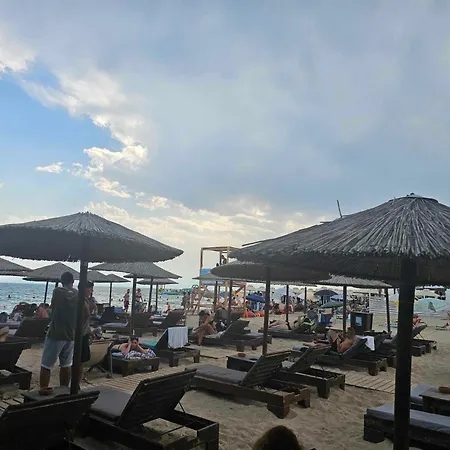 Tzekos *